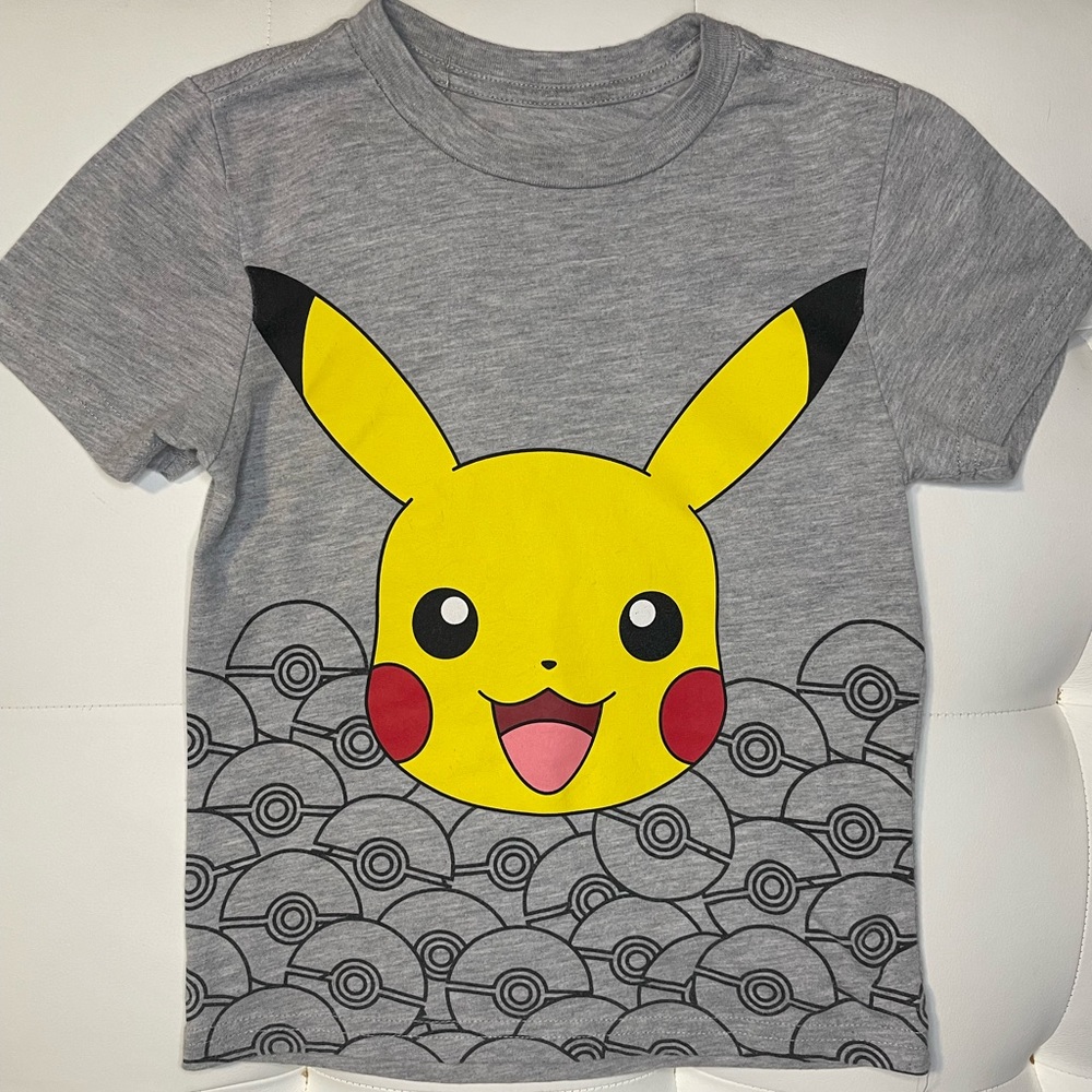 Pokemon boys gray Pikachu tee size xs